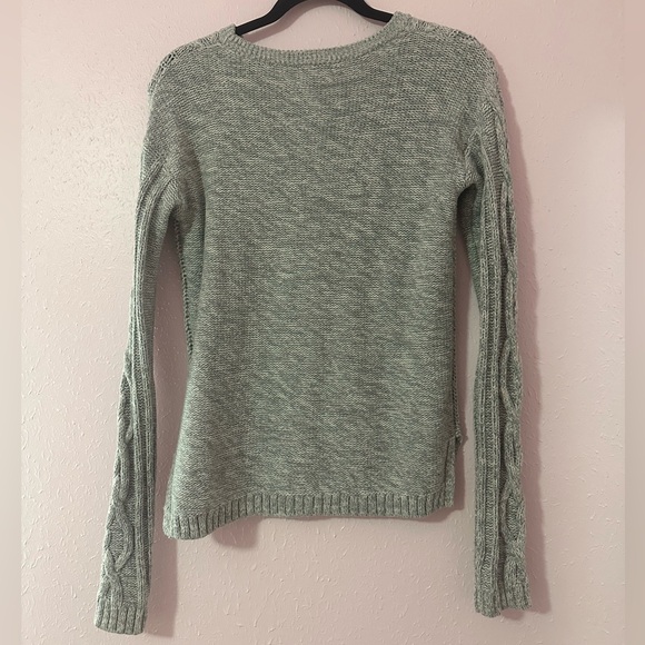 Comfy Cozy Grey Ribbon Pattern Sweater - Picture 3 of 6